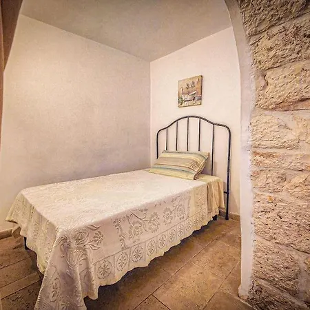 Trullo Originale Di * Alberobello